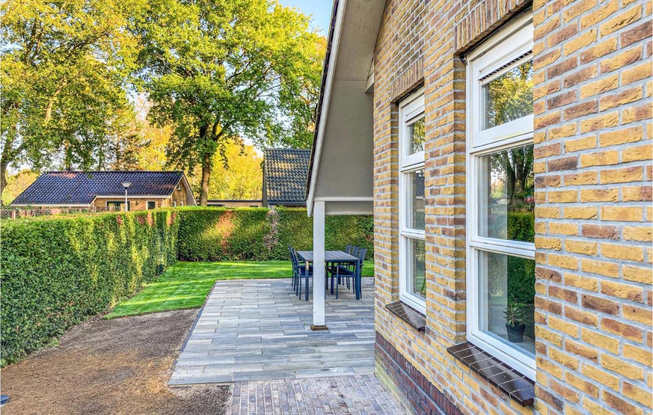 Nice Home In Putten With Kitchen Exteriér fotografie