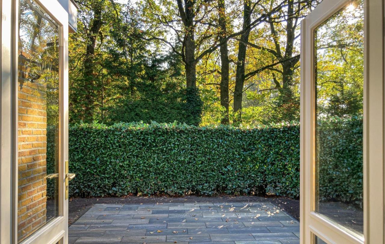 Nice Home In Putten With Kitchen Exteriér fotografie